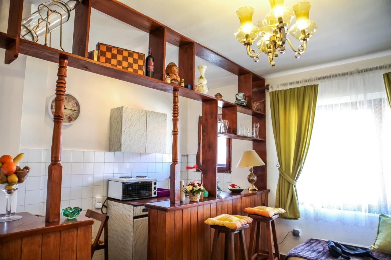 Apartment Dejan Cetinje Bagian luar foto