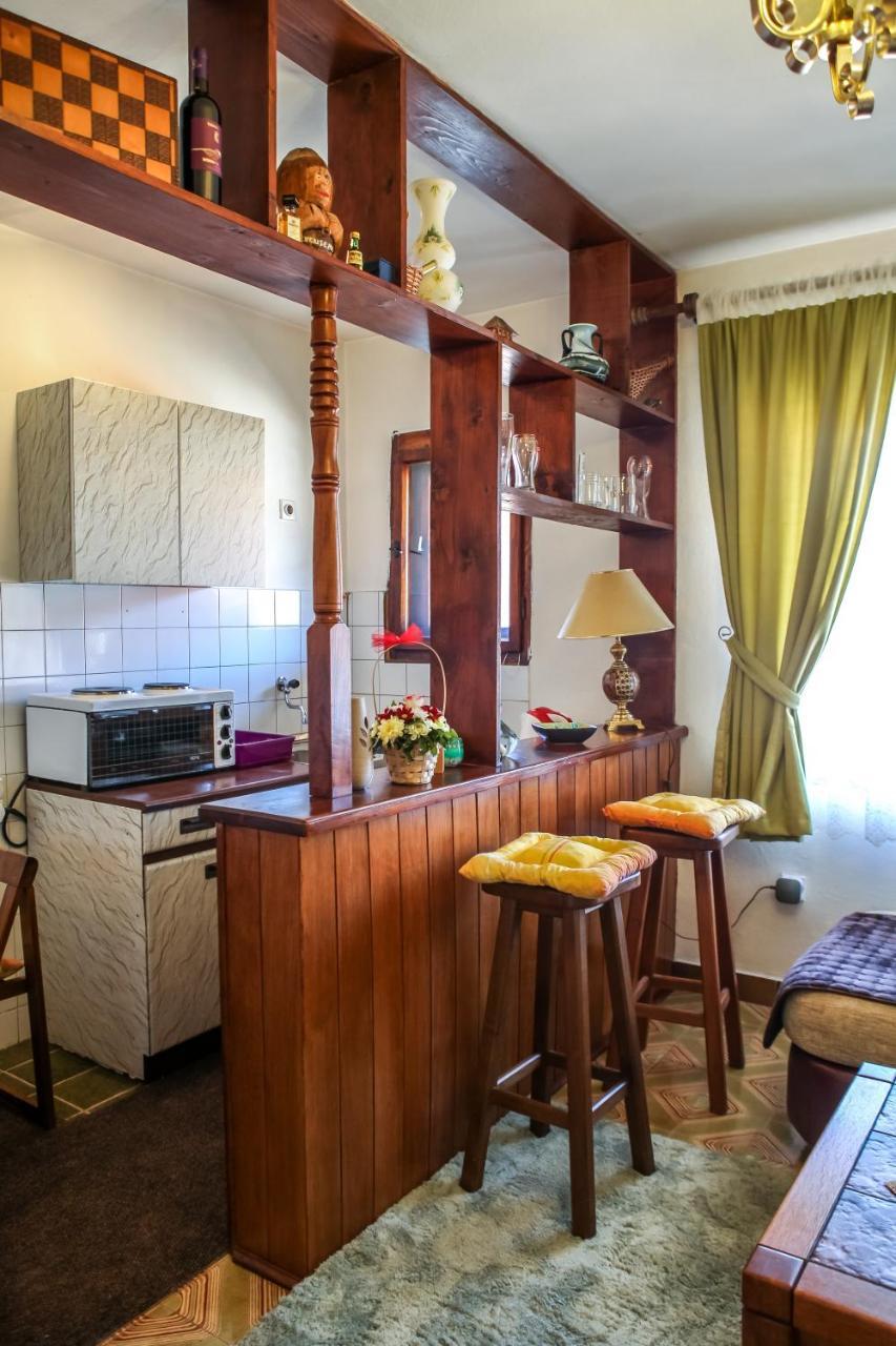 Apartment Dejan Cetinje Bagian luar foto